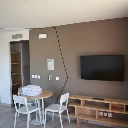 Garoupe T3 Bloom Le Spot